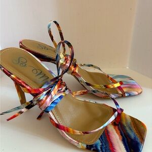 So Me multi-colored abstract pattern heels